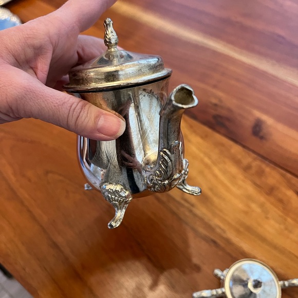 Chic Silver Plated Tea Set with Tray - Picture 10 of 13